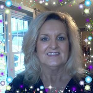 Meet your Posher, Debbie